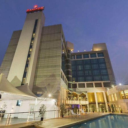 Ramada By Wyndham Navi Mumbai Hotel Kültér fotó