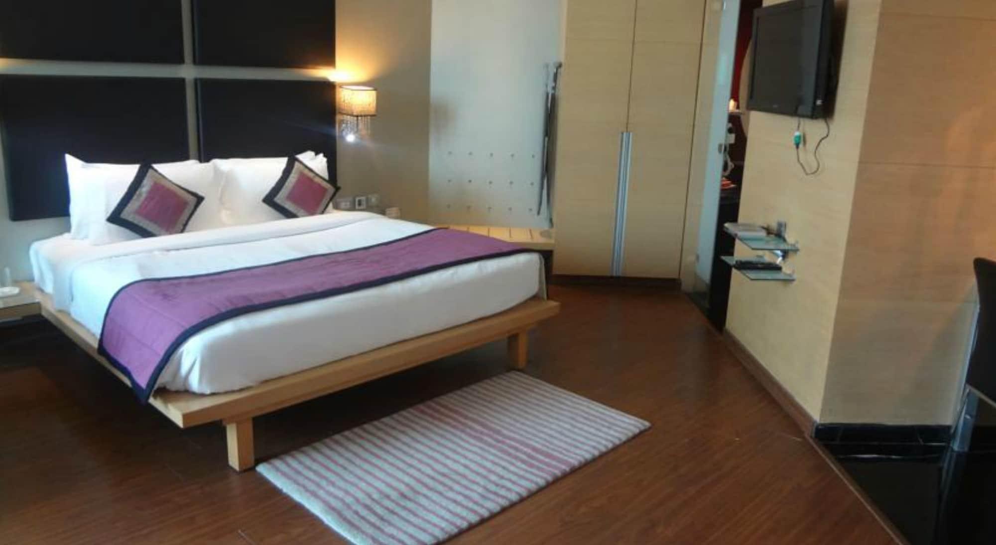 Ramada By Wyndham Navi Mumbai Hotel Kültér fotó