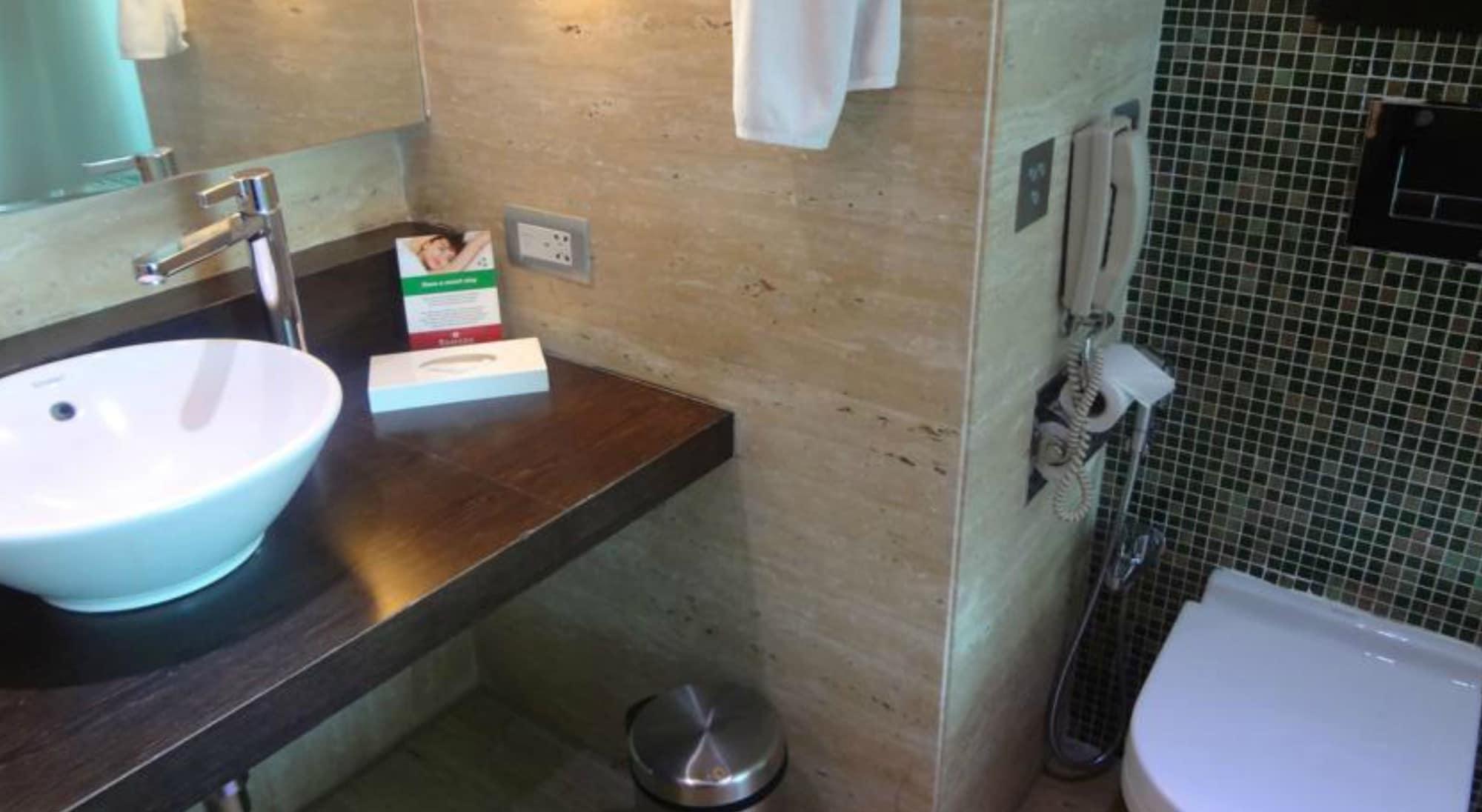 Ramada By Wyndham Navi Mumbai Hotel Kültér fotó