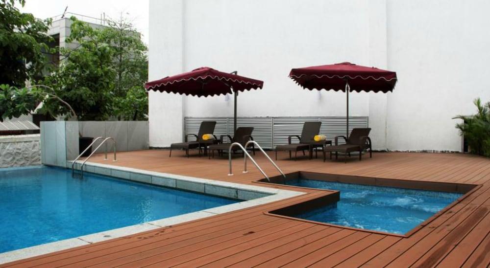 Ramada By Wyndham Navi Mumbai Hotel Kültér fotó