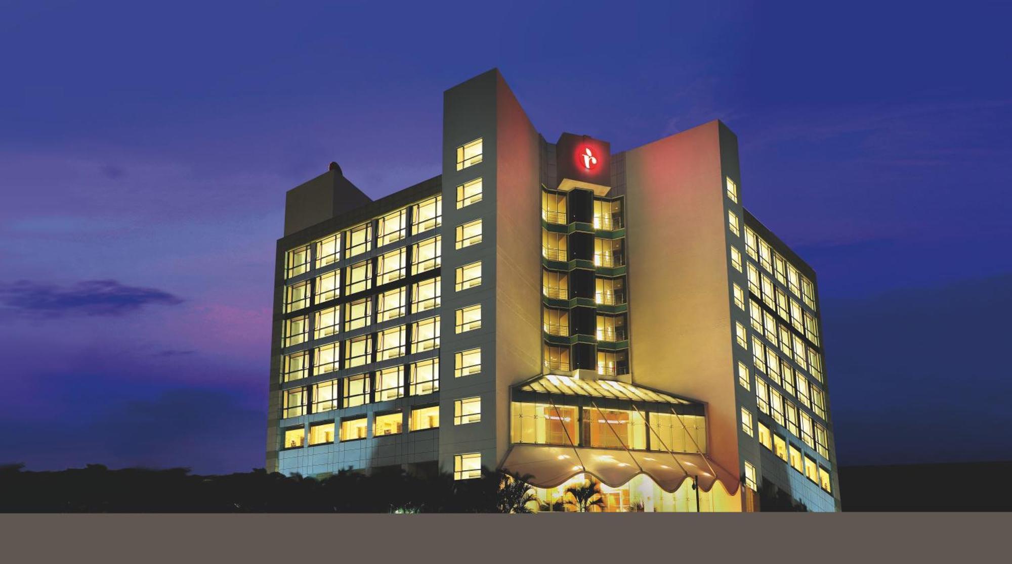 Ramada By Wyndham Navi Mumbai Hotel Kültér fotó