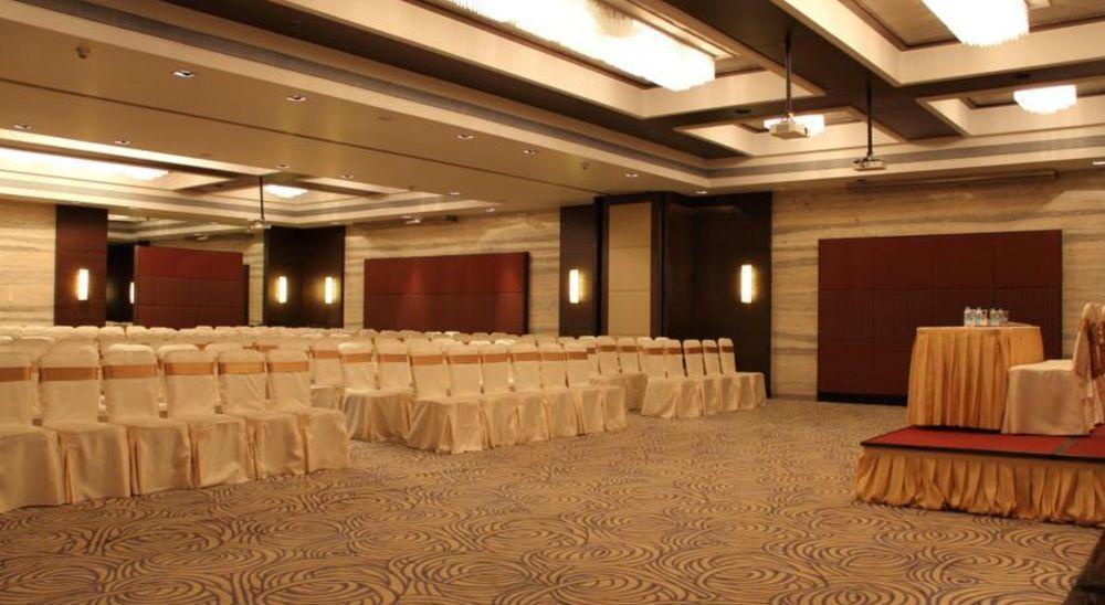 Ramada By Wyndham Navi Mumbai Hotel Kültér fotó