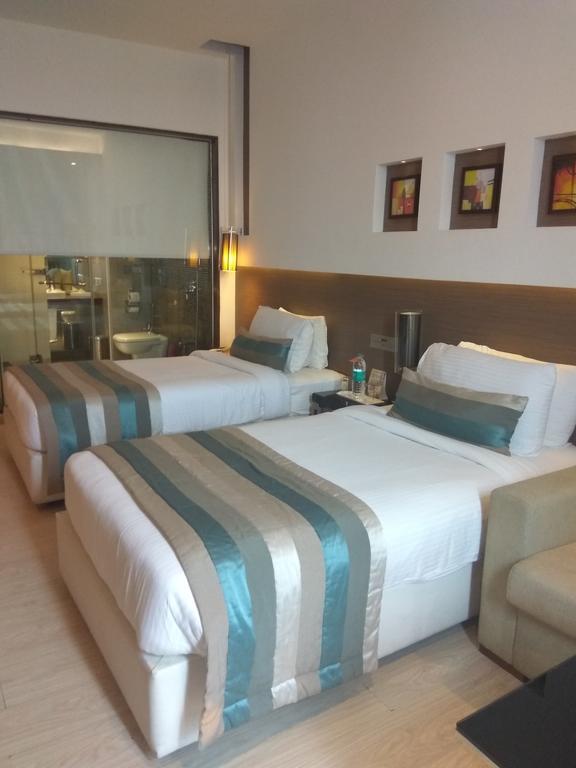 Ramada By Wyndham Navi Mumbai Hotel Kültér fotó