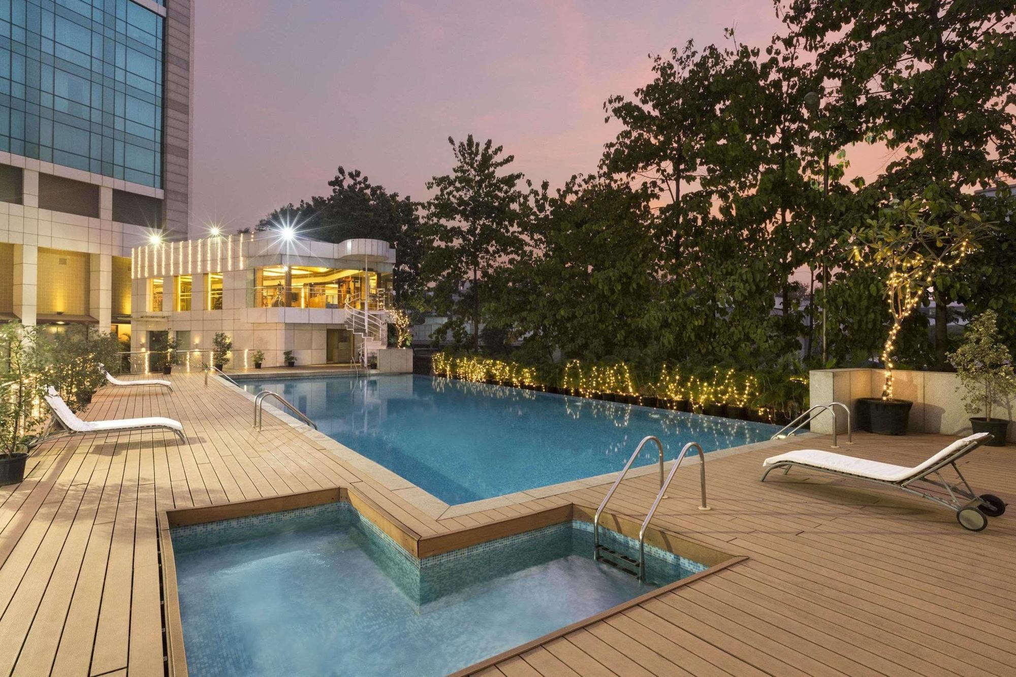 Ramada By Wyndham Navi Mumbai Hotel Kültér fotó