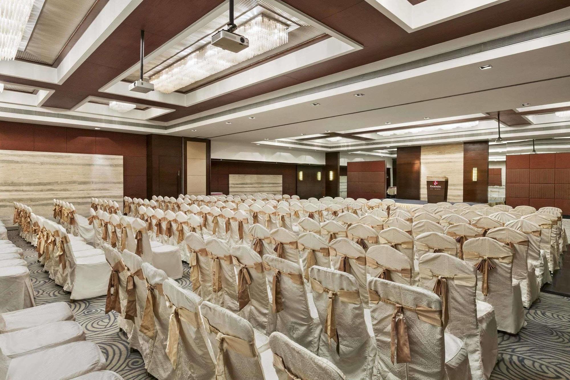 Ramada By Wyndham Navi Mumbai Hotel Kültér fotó