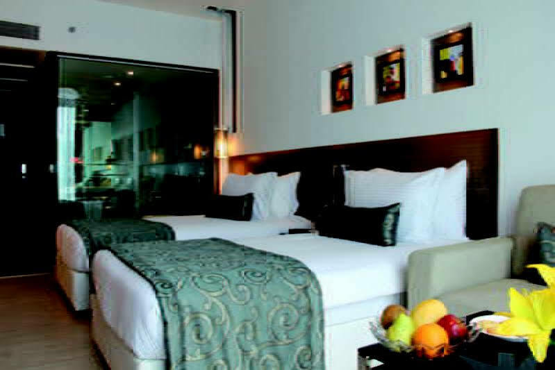 Ramada By Wyndham Navi Mumbai Hotel Kültér fotó